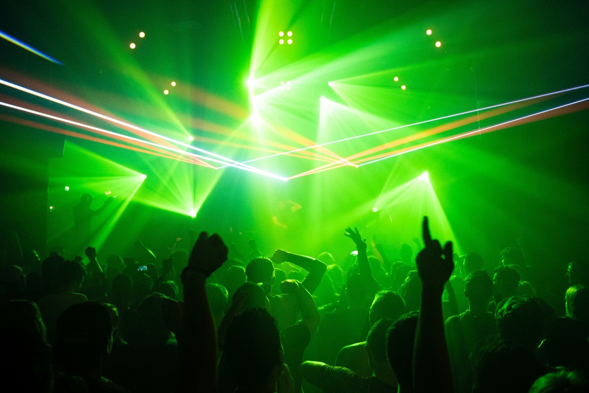 PotCoin Girl: Concert